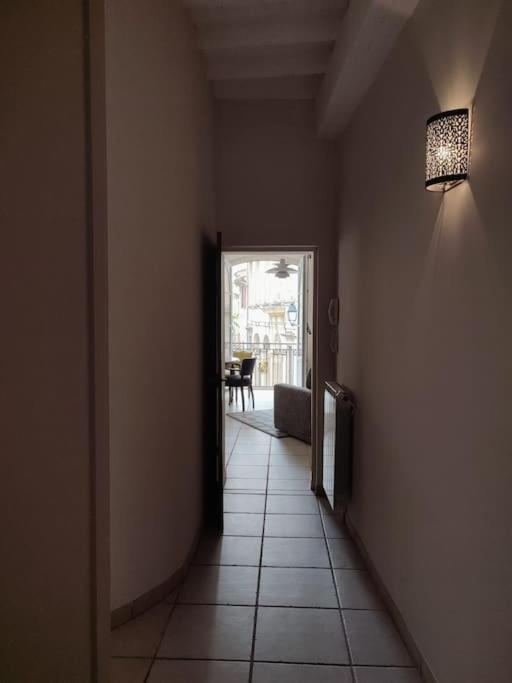 Ferienwohnung Uzes Centre Quartiers Des Arts Charme De L'Ancien Exterior foto